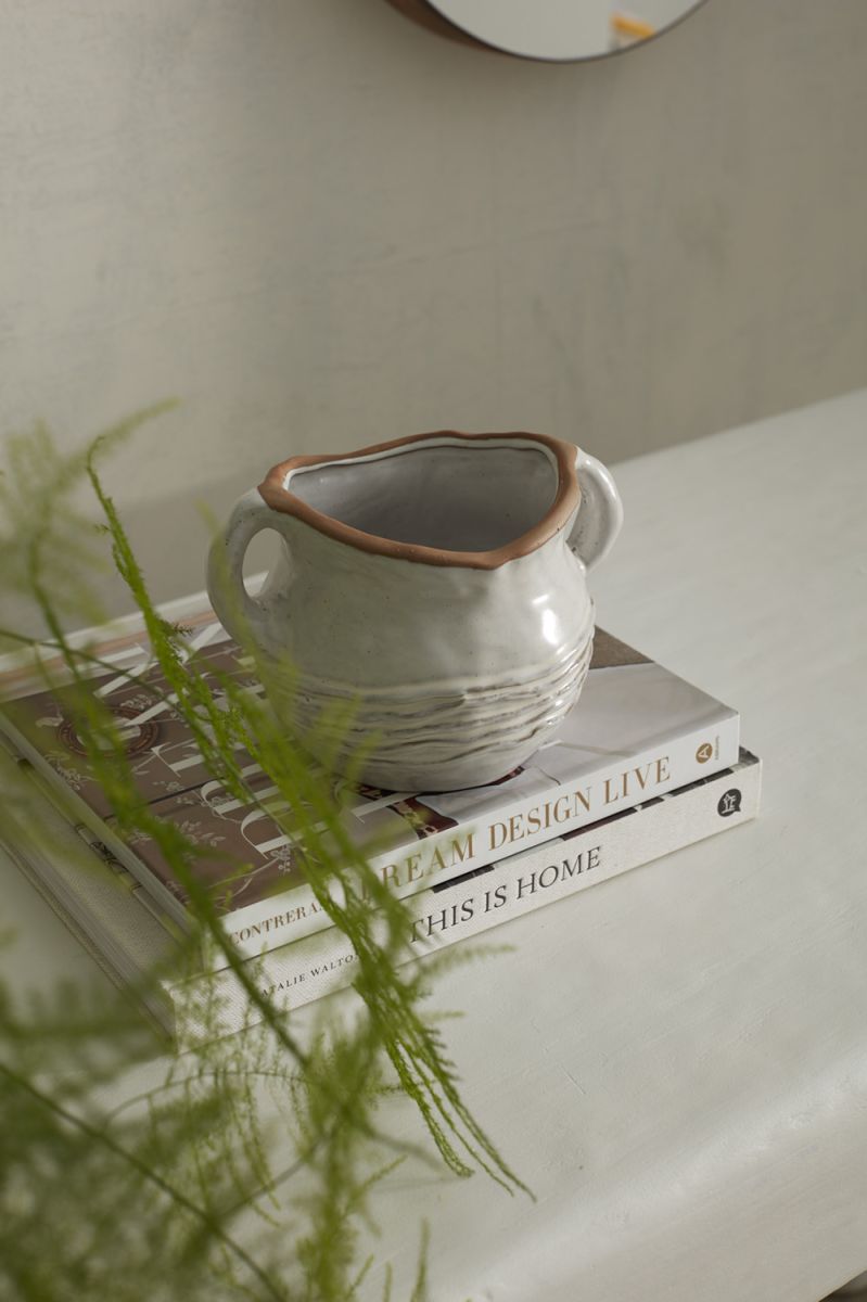 Ruffle Pot