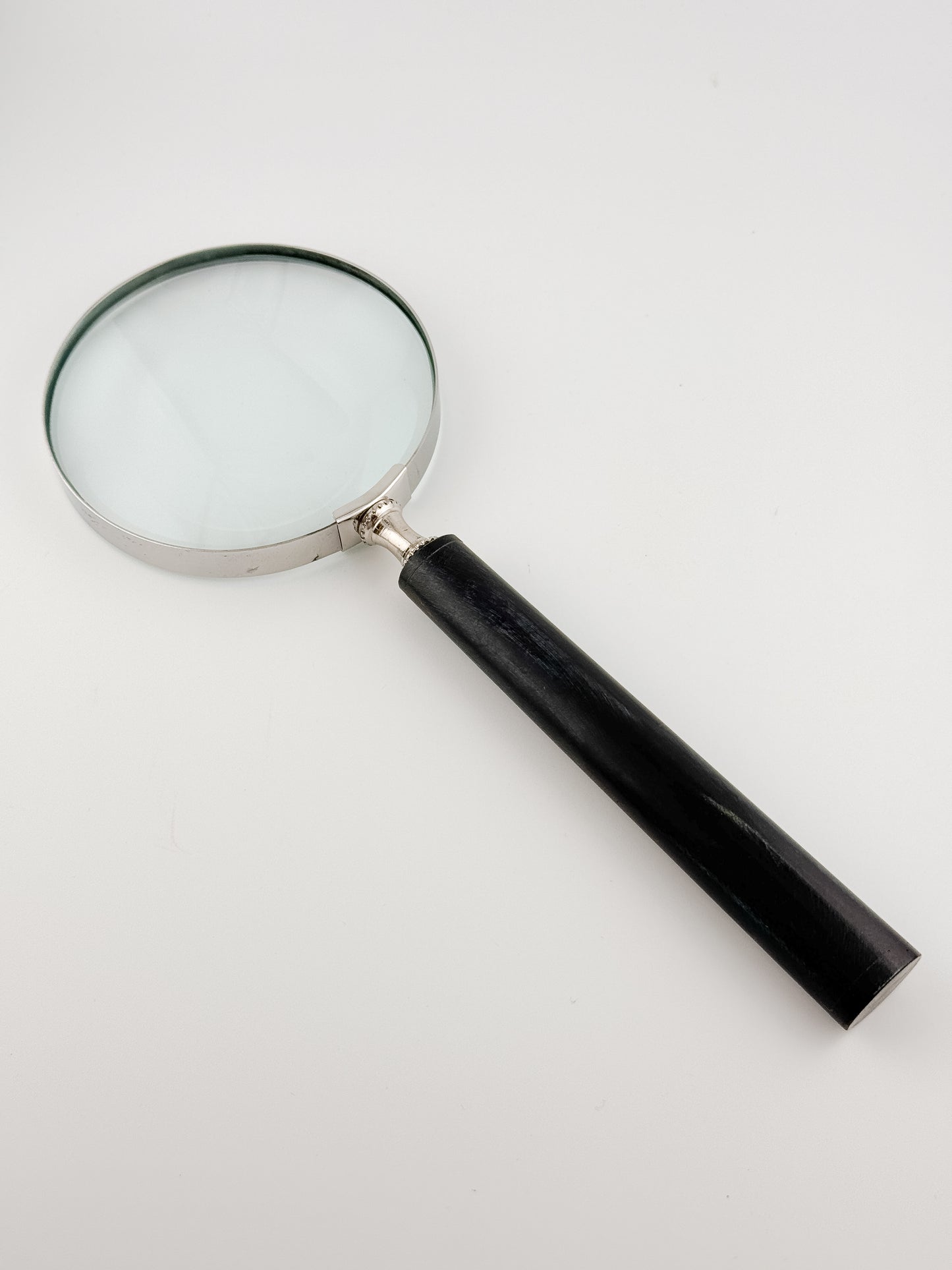 Beaufort Magnifying Glass