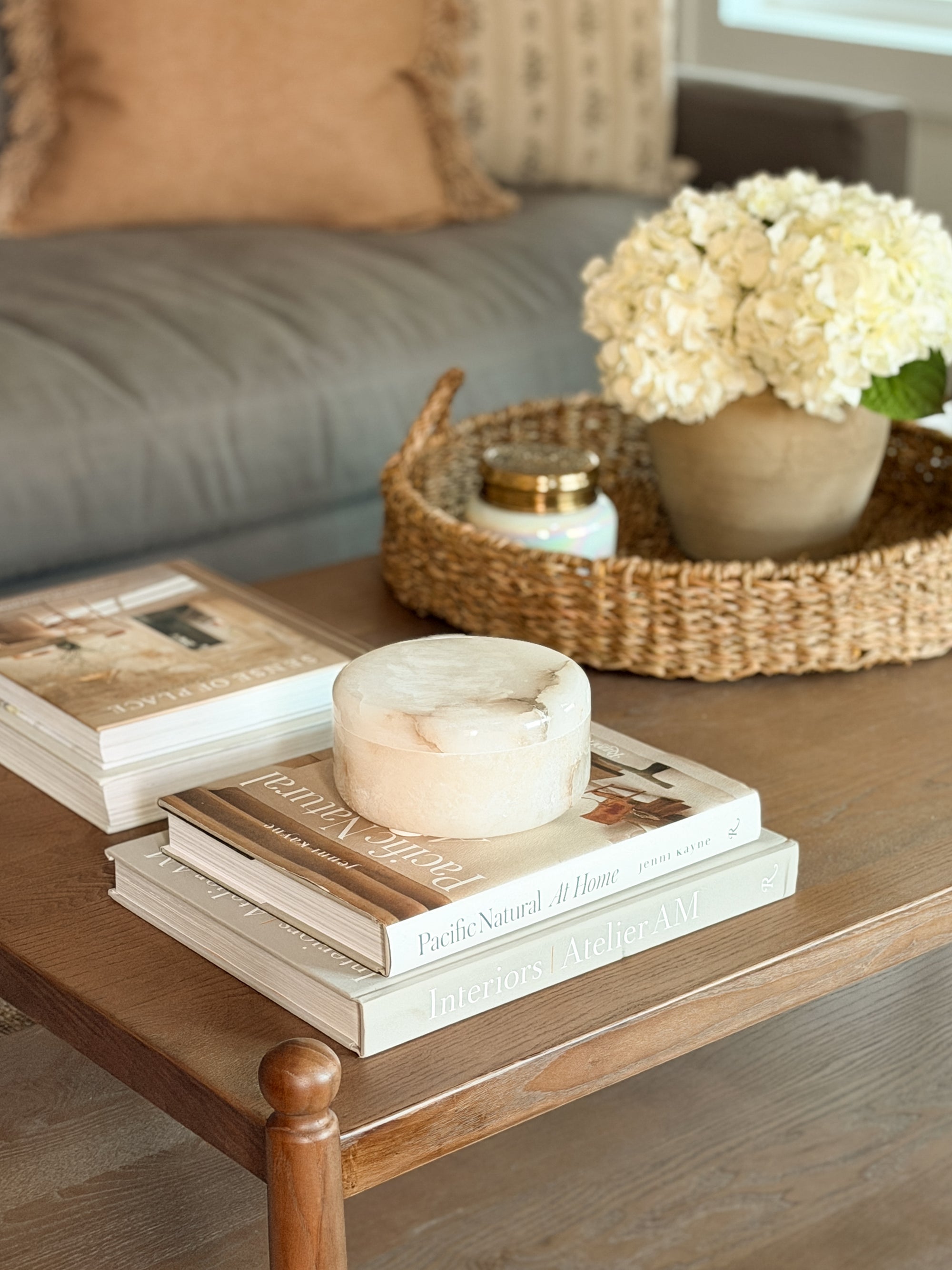 Seagrass Round Trays, Set of 2