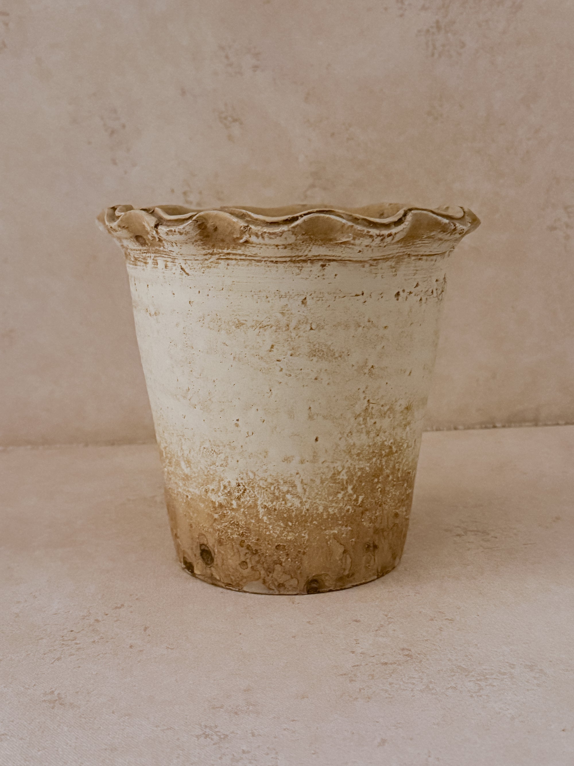 scalloped edge plant pot Terracotta Planter with Ruffled Edge – Cottage Home