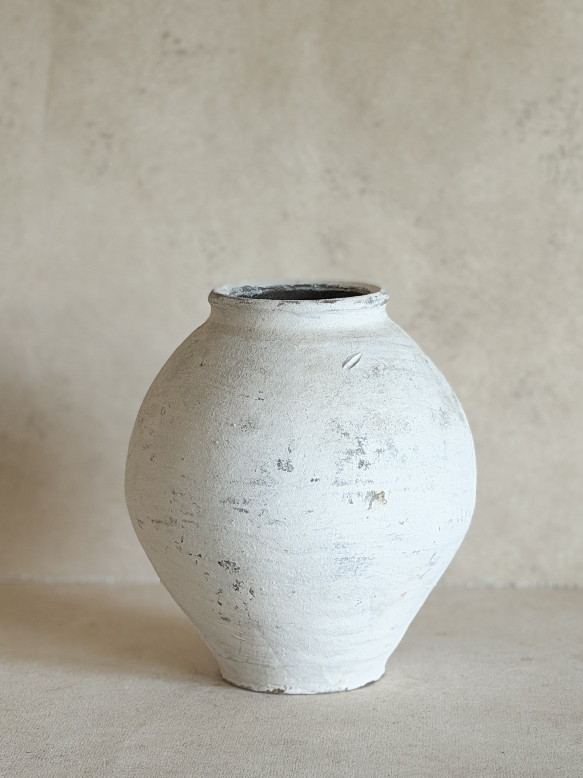 Valentina White Vessel No. 71