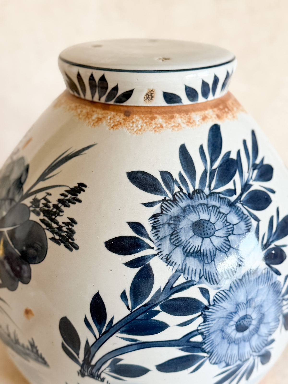 Aged Blue &amp; White Floral Ginger Jar