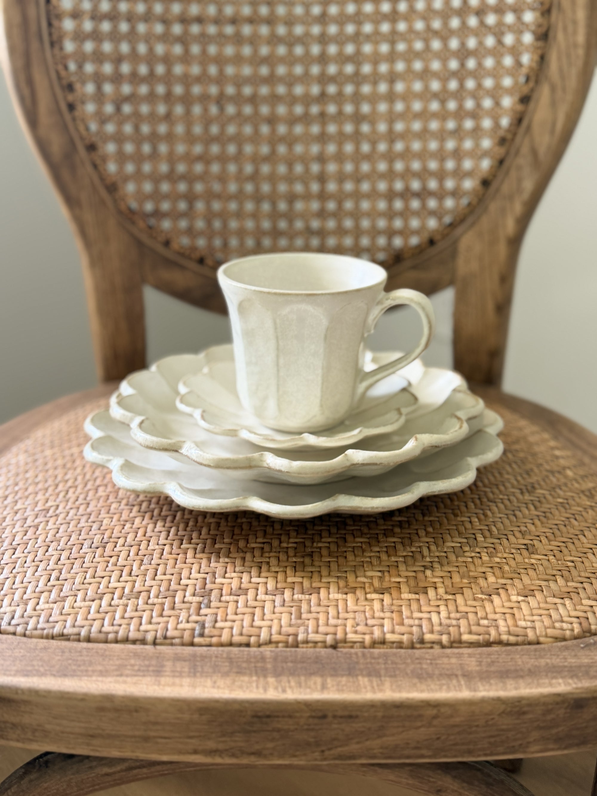 Fleur Petal Plates &amp; Mug